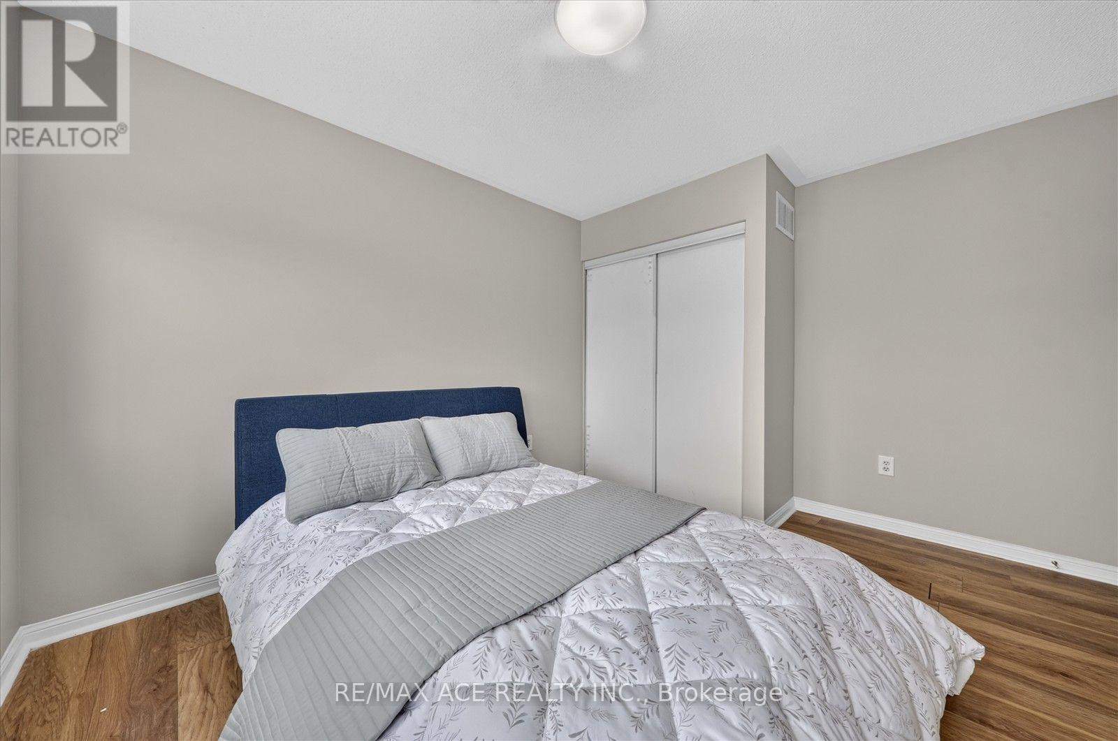 24 Zimmer Street Property Photo 32