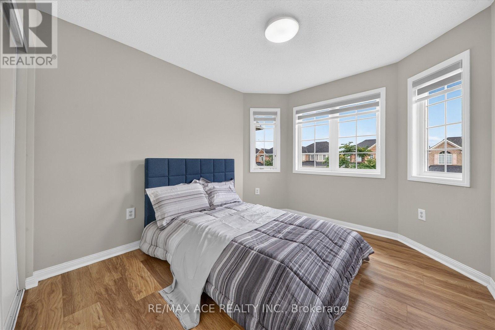24 Zimmer Street Property Photo 34