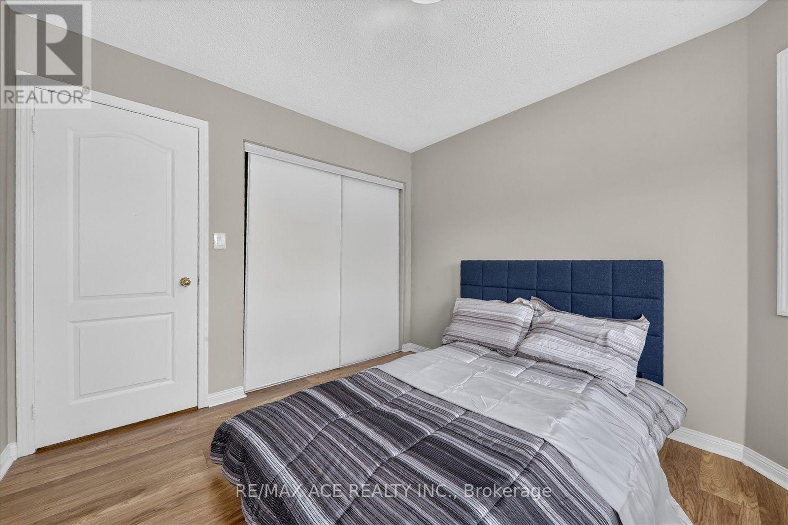24 Zimmer Street Property Photo 35