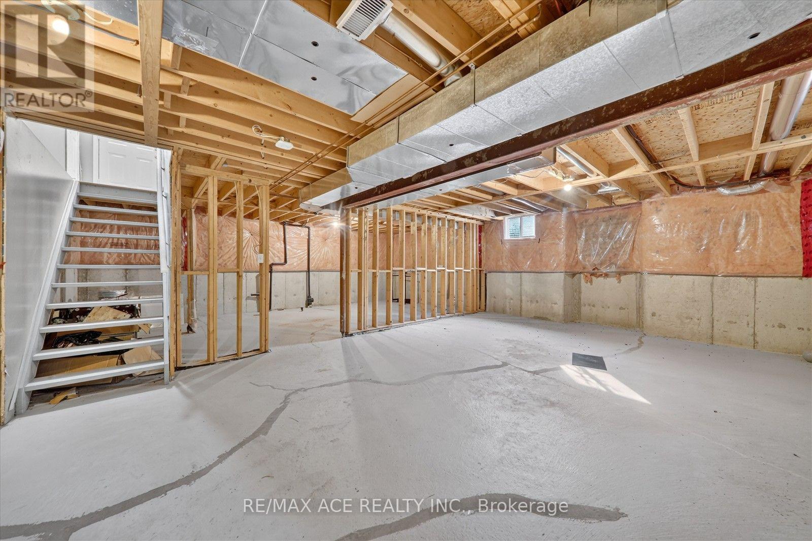 24 Zimmer Street Property Photo 37