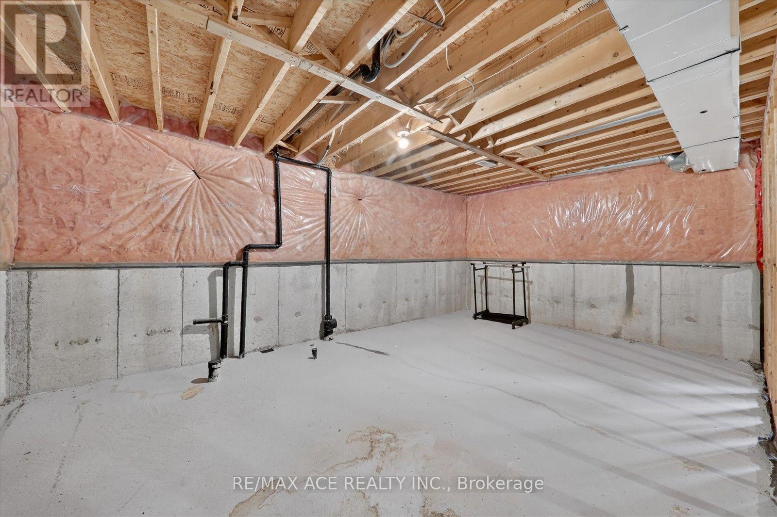 24 Zimmer Street Property Photo 38