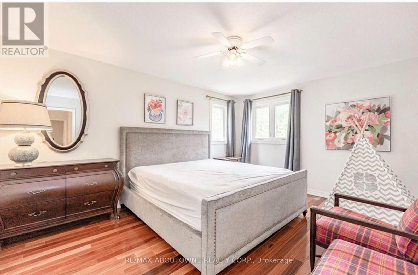 500 Blenheim Crescent Property Photo 26