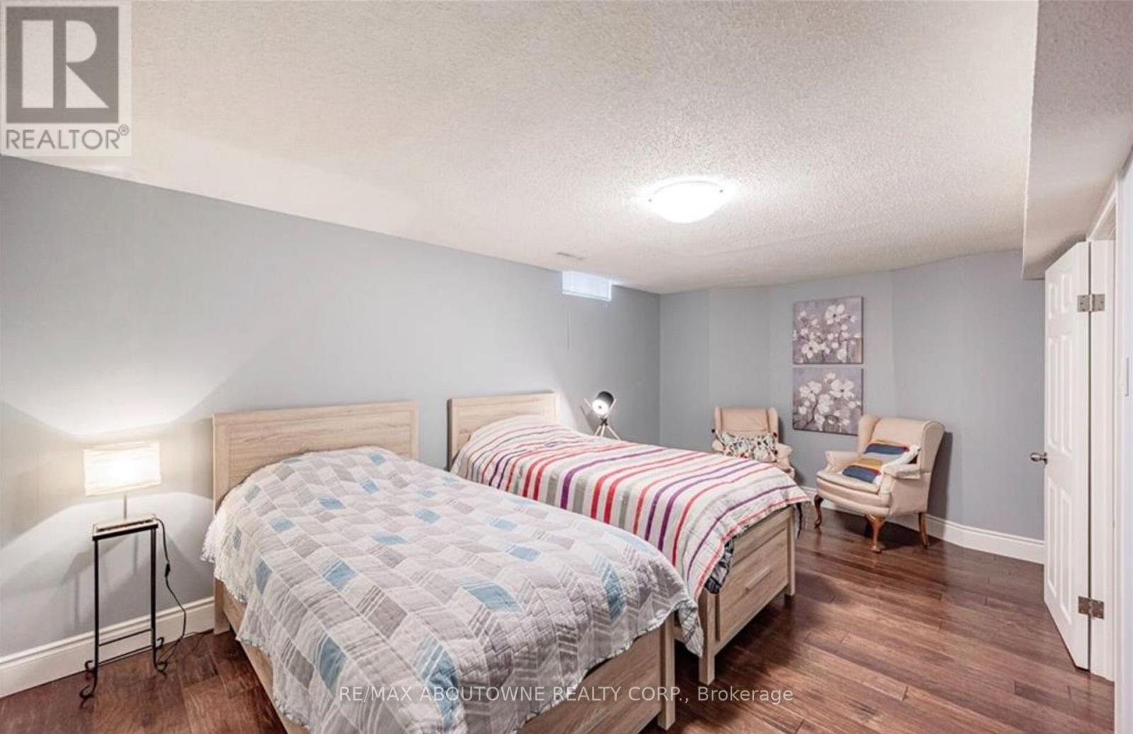 500 Blenheim Crescent Property Photo 36