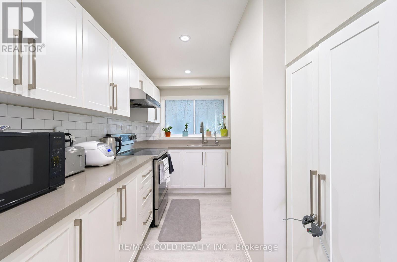 87 - 180 Mississauga Valley Boulevard Property Photo 13