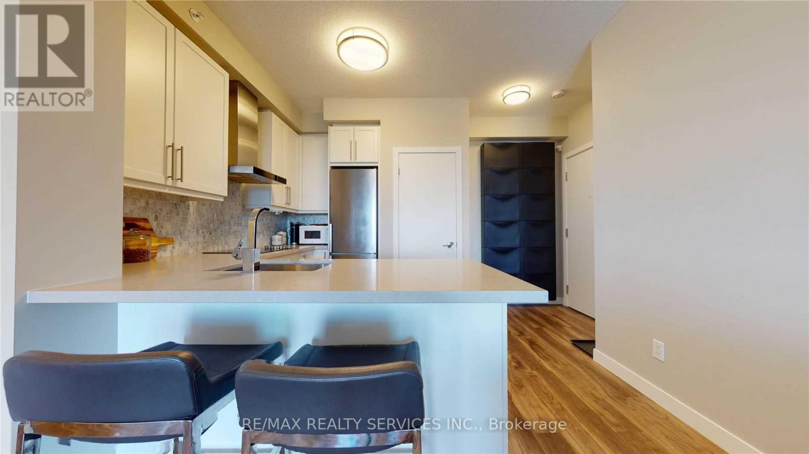 507 - 2093 Fairview Street Property Photo 11