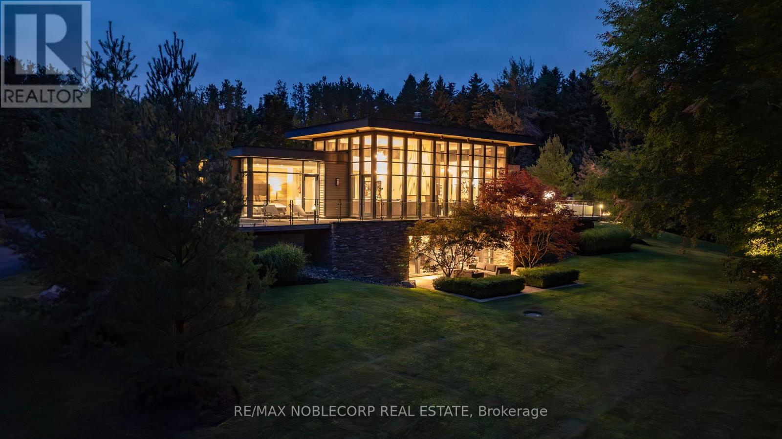 4780 ESCARPMENT SIDE ROAD