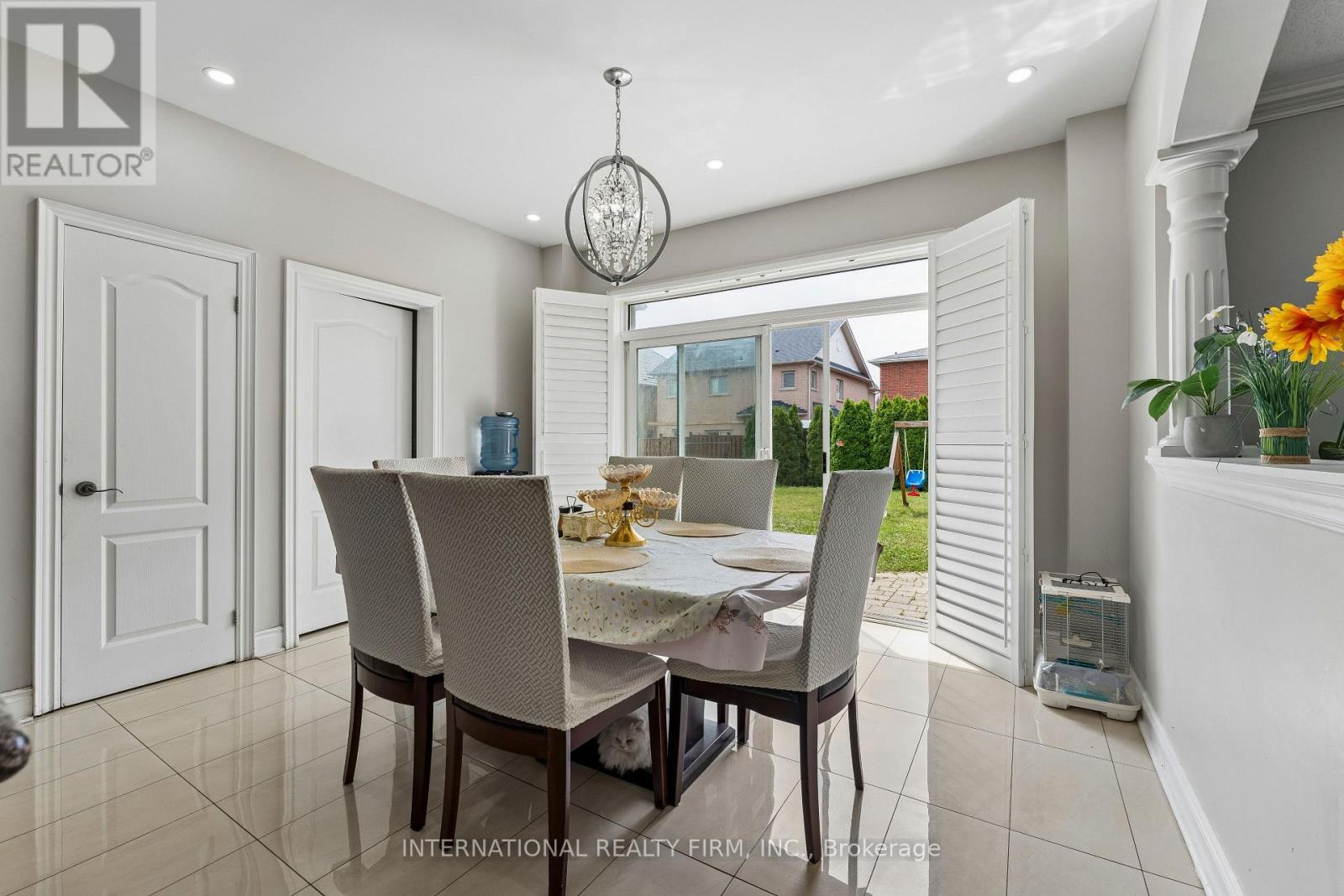 8 Redwillow Road Property Photo 10