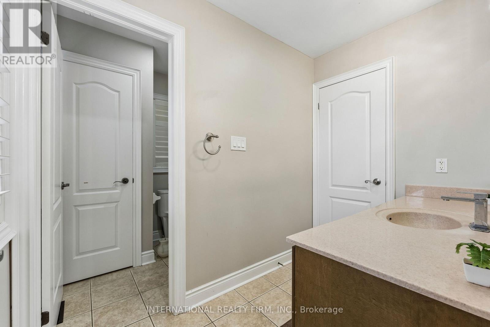 8 Redwillow Road Property Photo 24