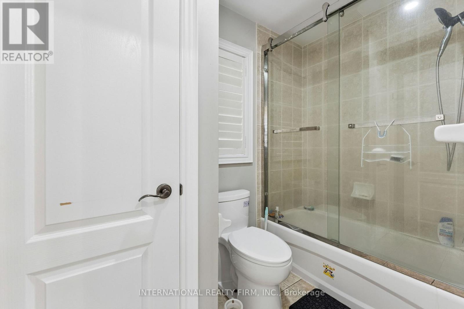 8 Redwillow Road Property Photo 25