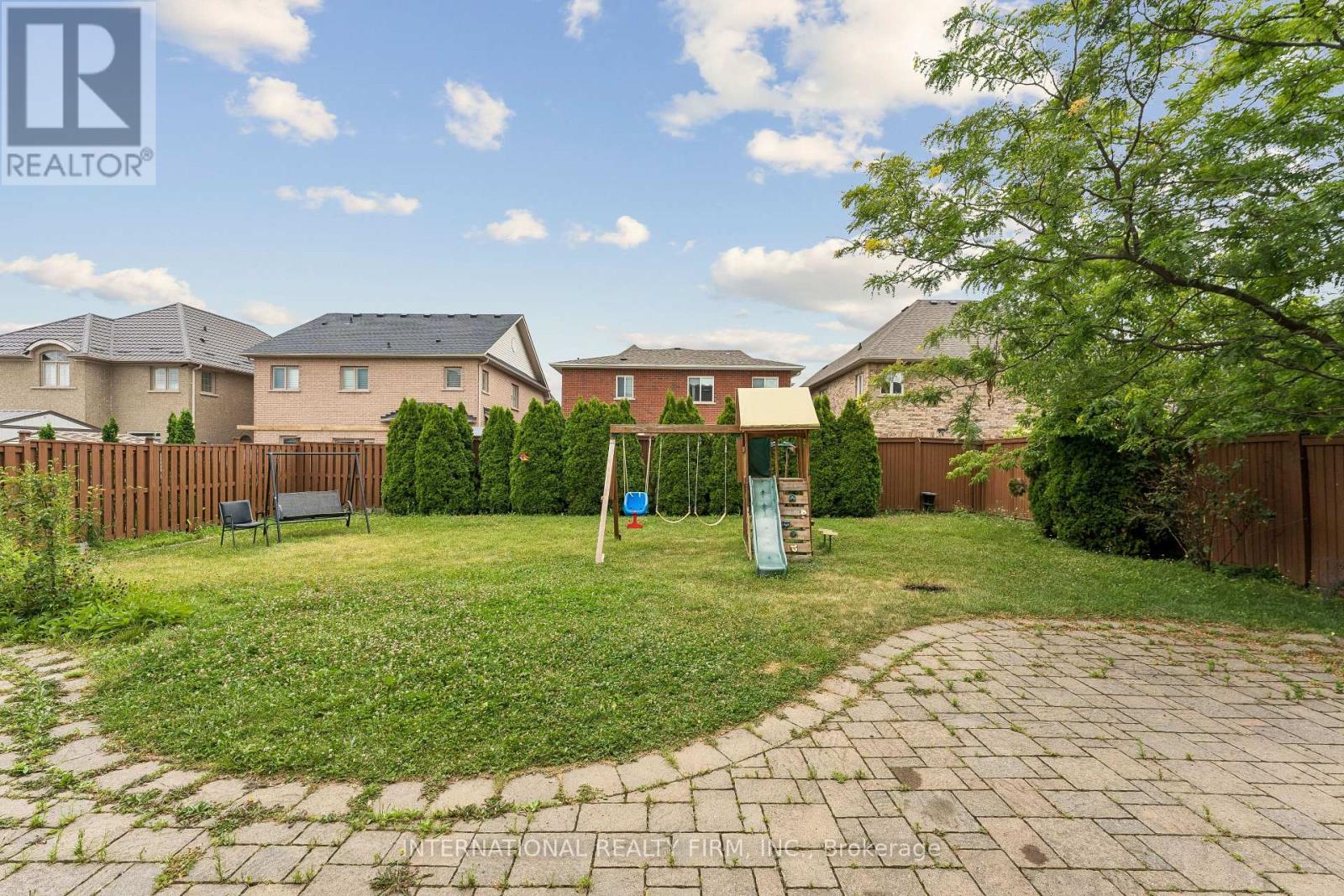 8 Redwillow Road Property Photo 30