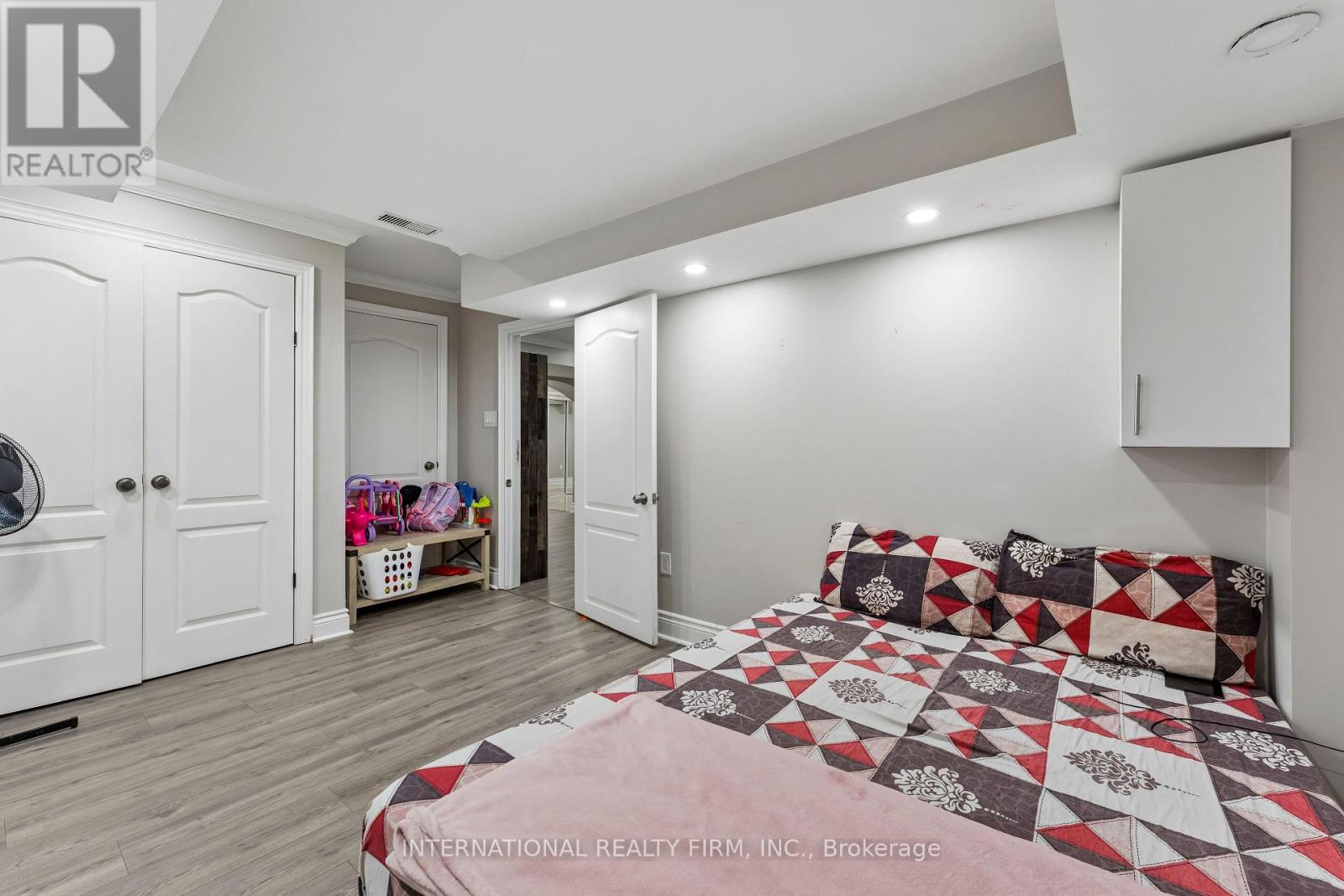 8 Redwillow Road Property Photo 33