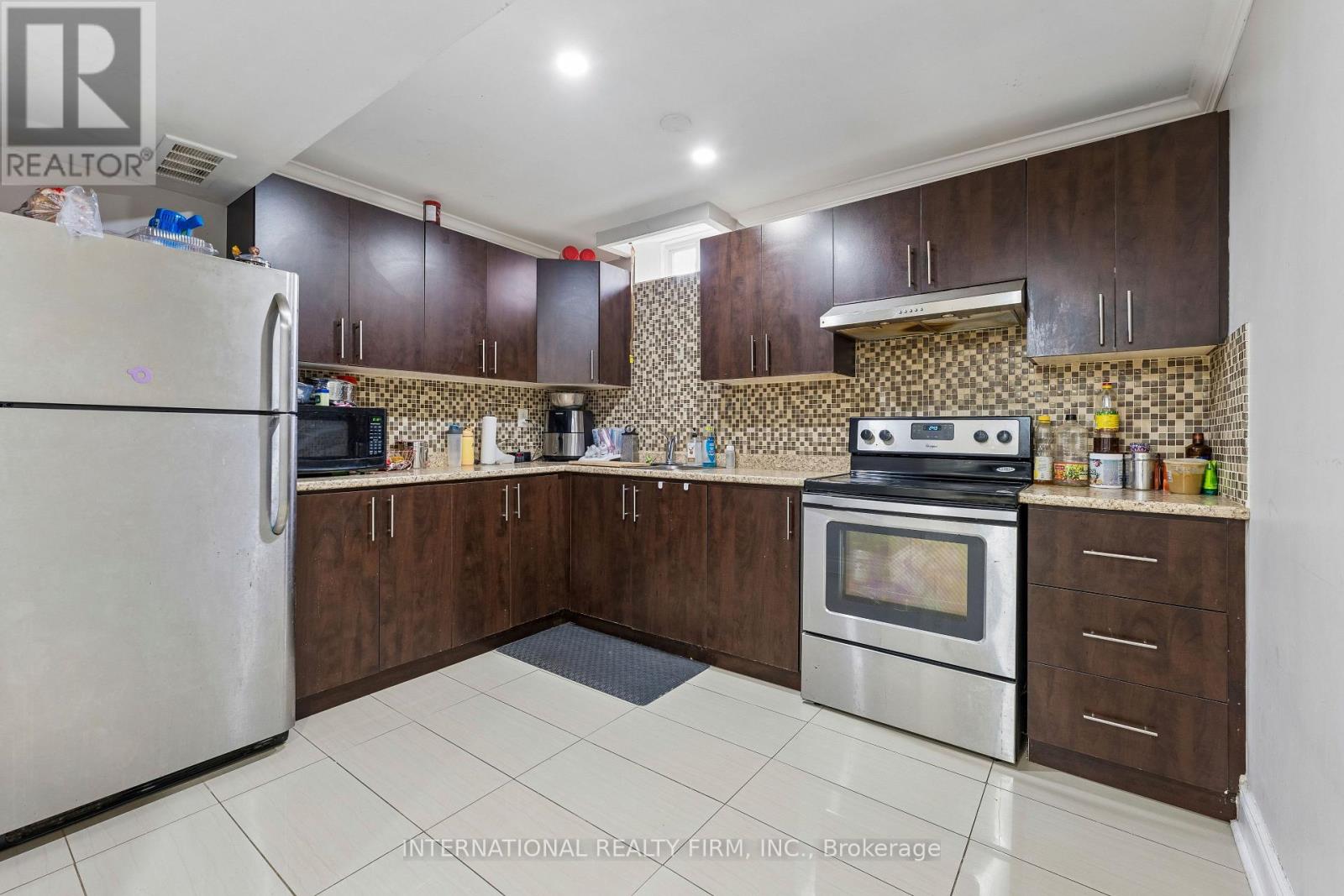 8 Redwillow Road Property Photo 34