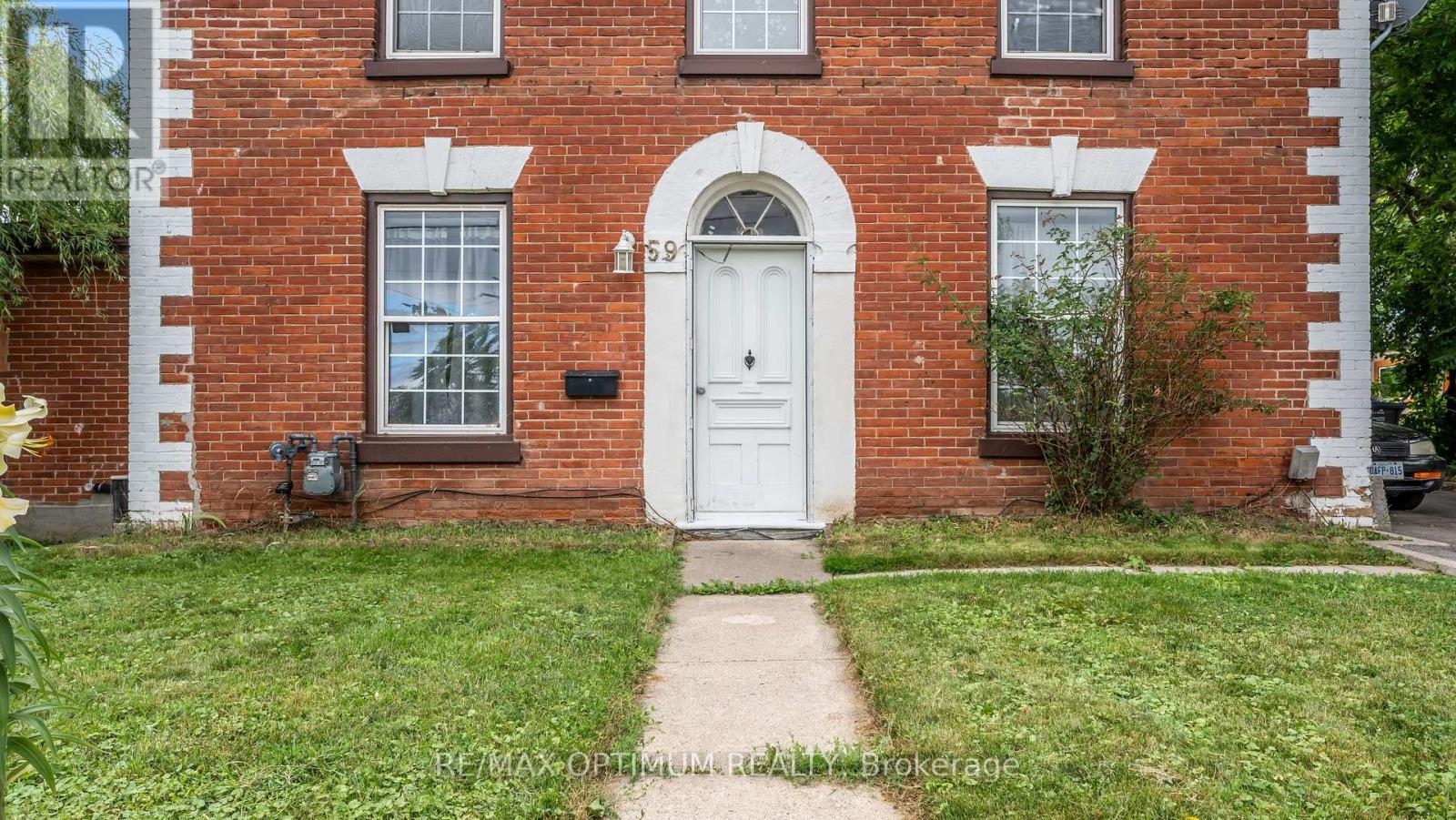 59 Railroad Street Property Photo 3
