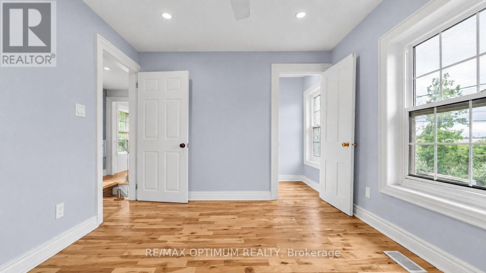 59 Railroad Street Property Photo 13