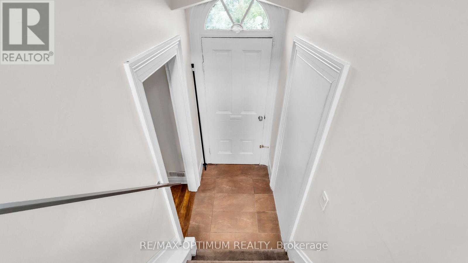 59 Railroad Street Property Photo 17