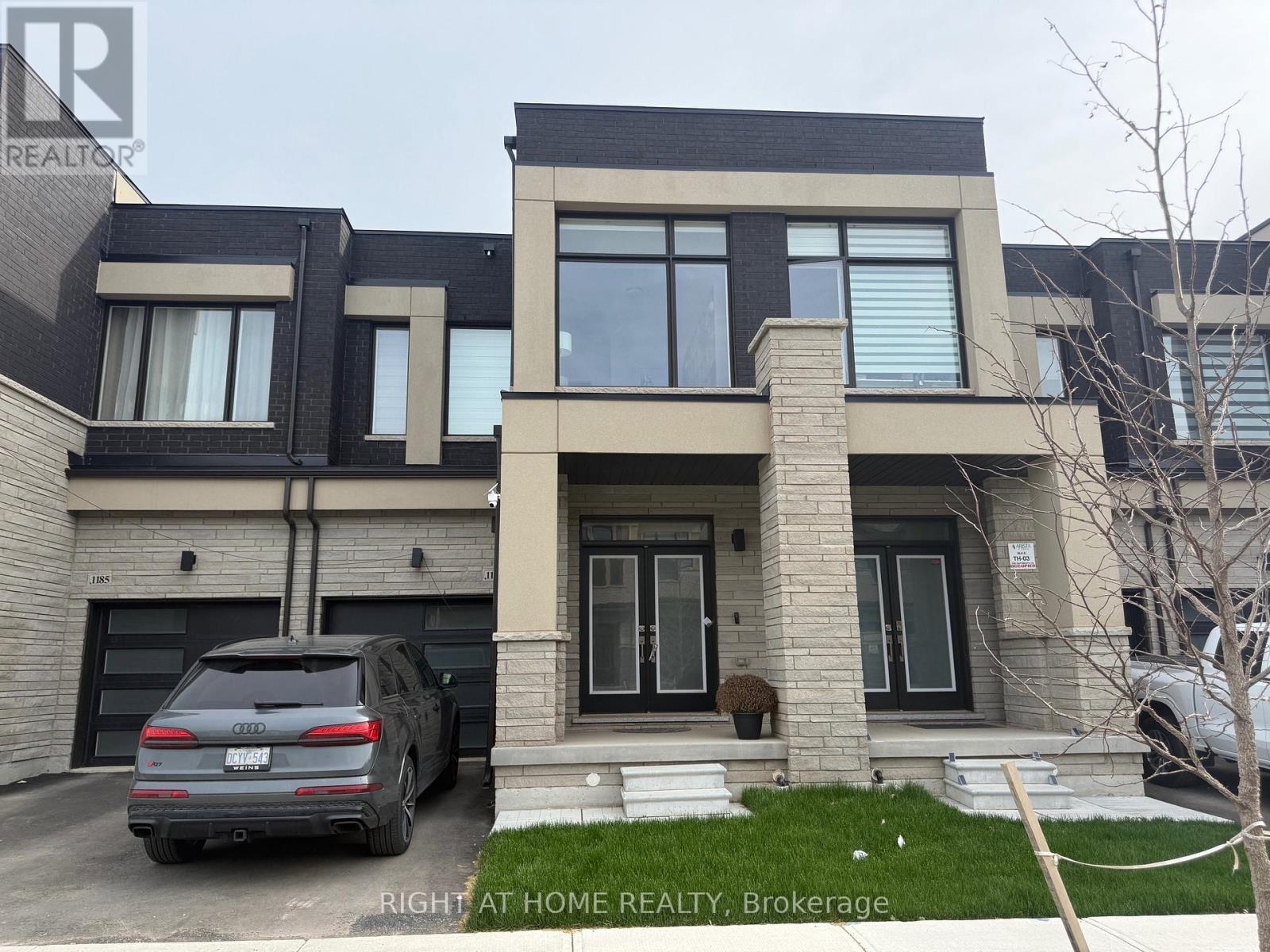 1187 DARTMOUTH CRESCENT Property Photo 1
