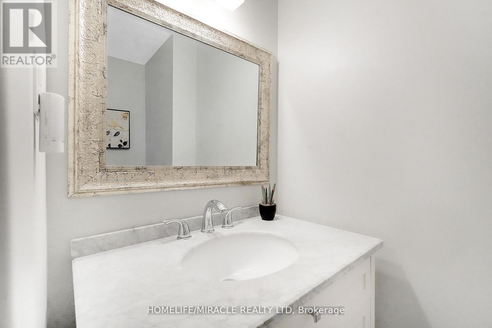32 - 4165 Fieldgate Drive Property Photo 24