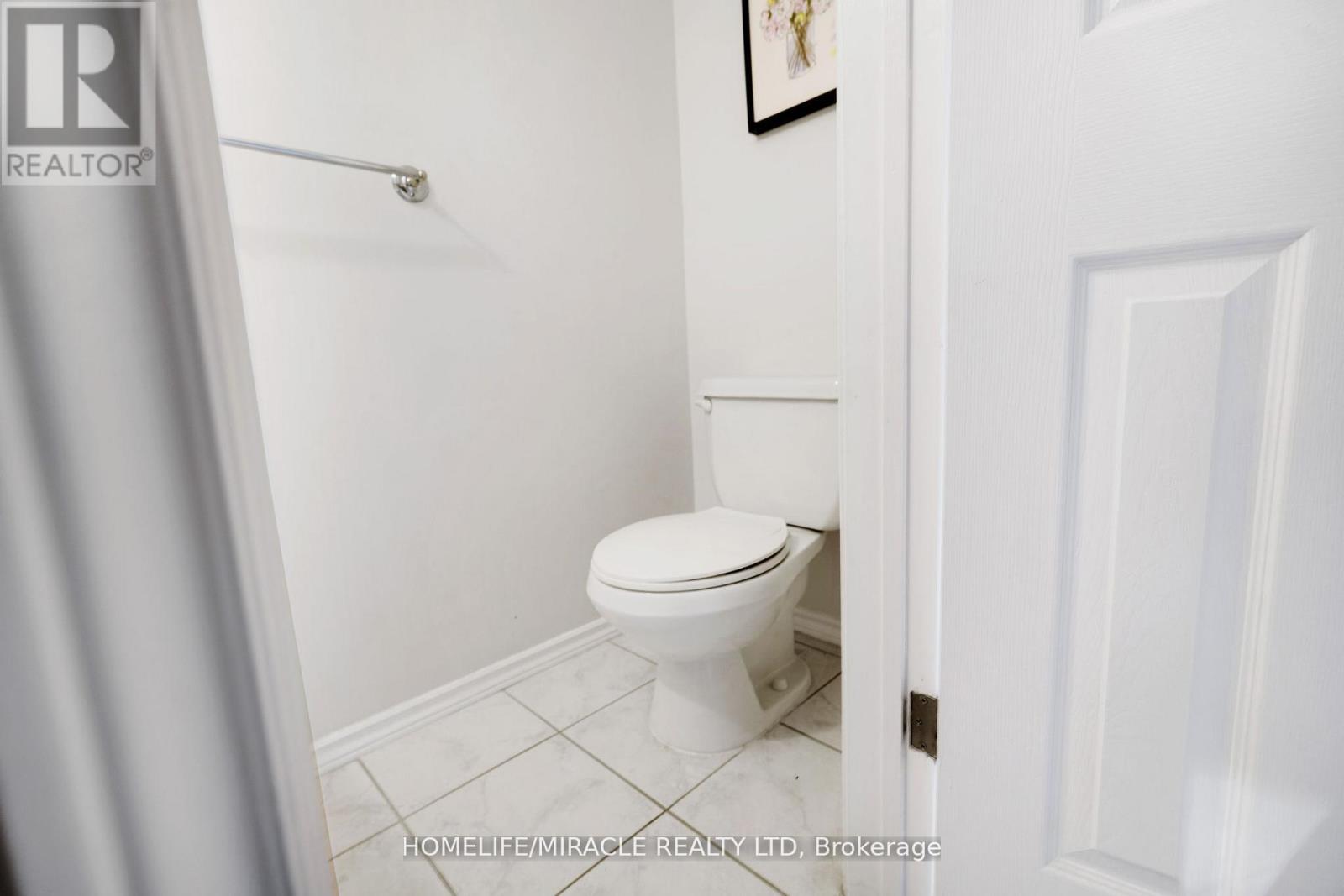 32 - 4165 Fieldgate Drive Property Photo 34