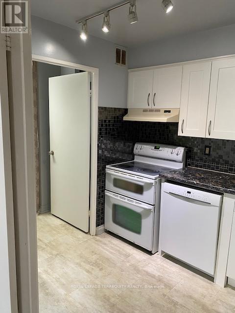 604 - 50 Elm Drive E Property Photo 11