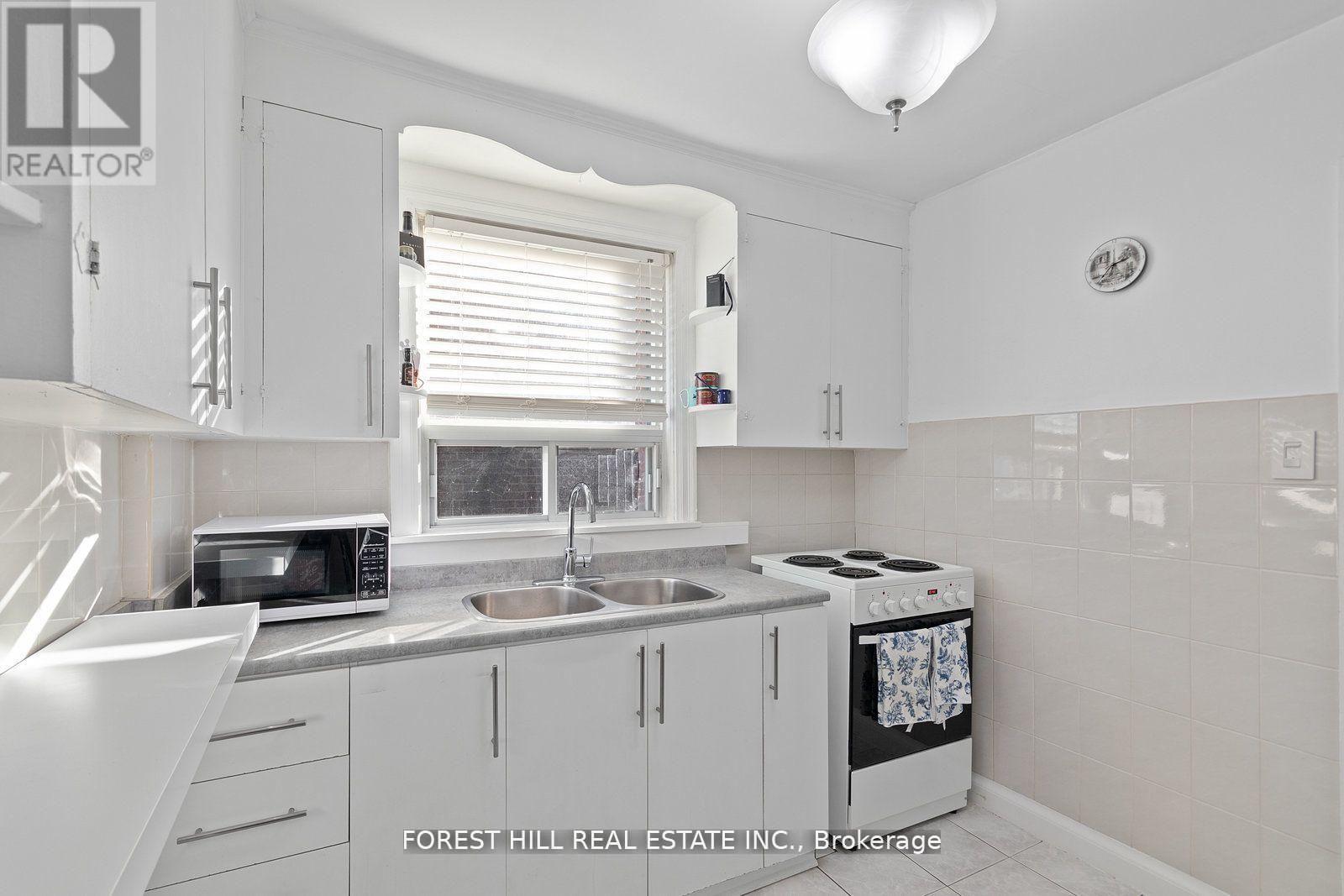55 Hartley Avenue Property Photo 22