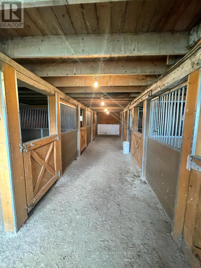 (barn) - 14264 Eighth Line Property Photo 3