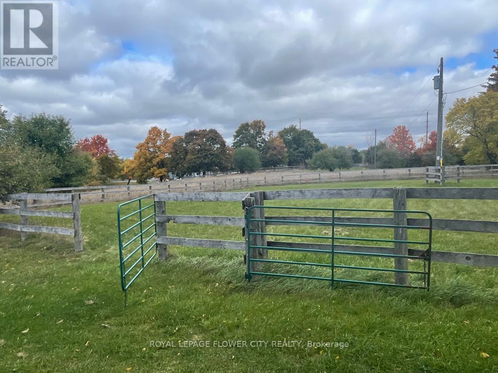 (barn) - 14264 Eighth Line Property Photo 5