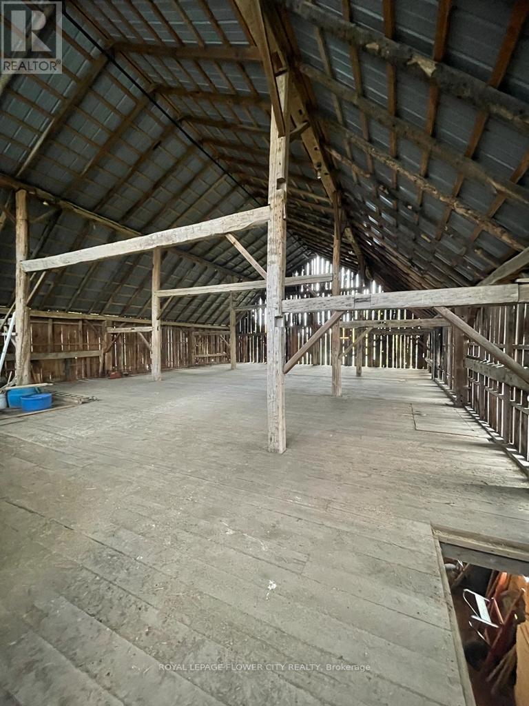 (barn) - 14264 Eighth Line Property Photo 10