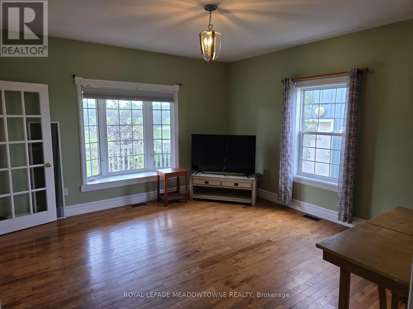 13727 Creditview Road Property Photo 9