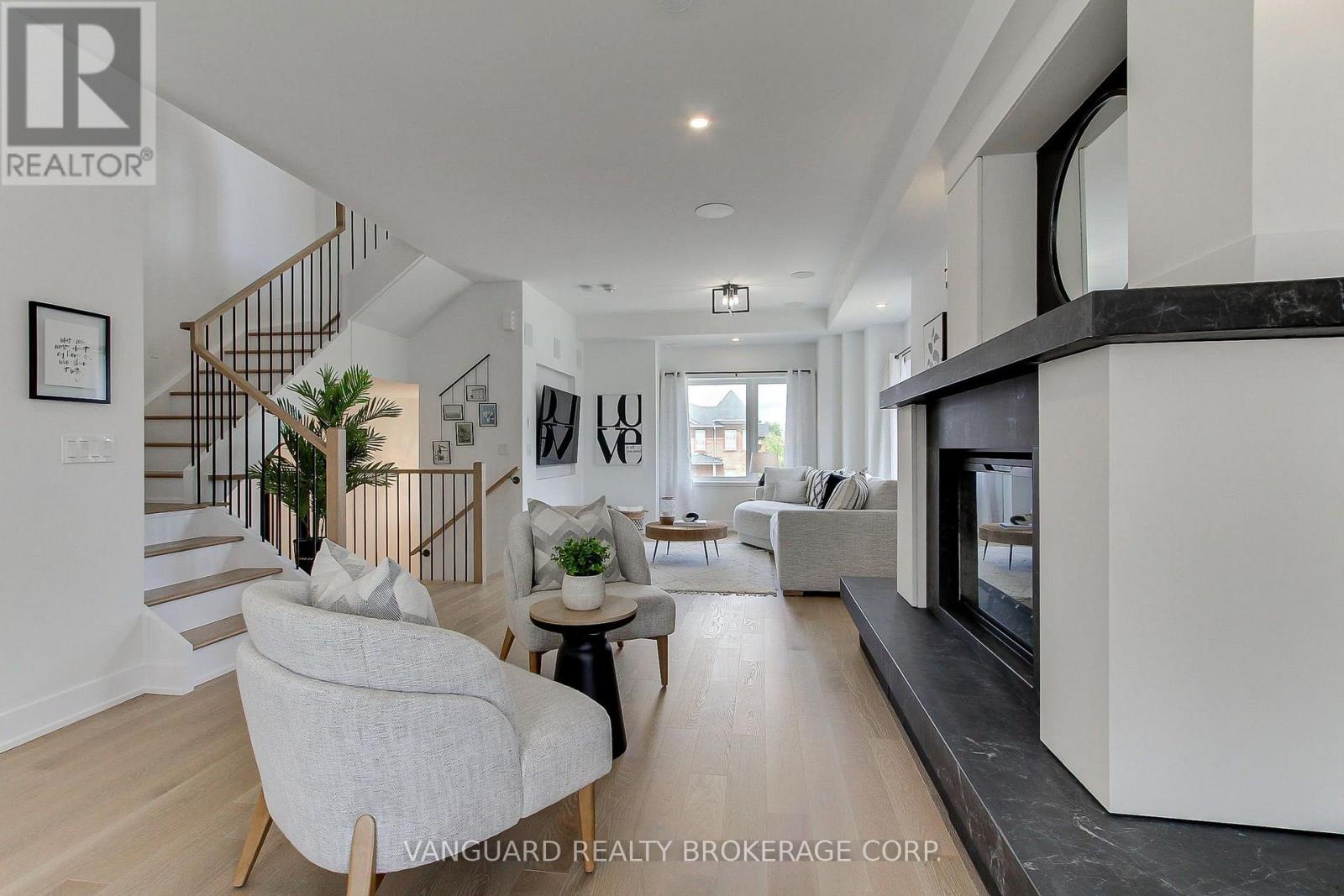 146 Landsbridge Street Property Photo 6