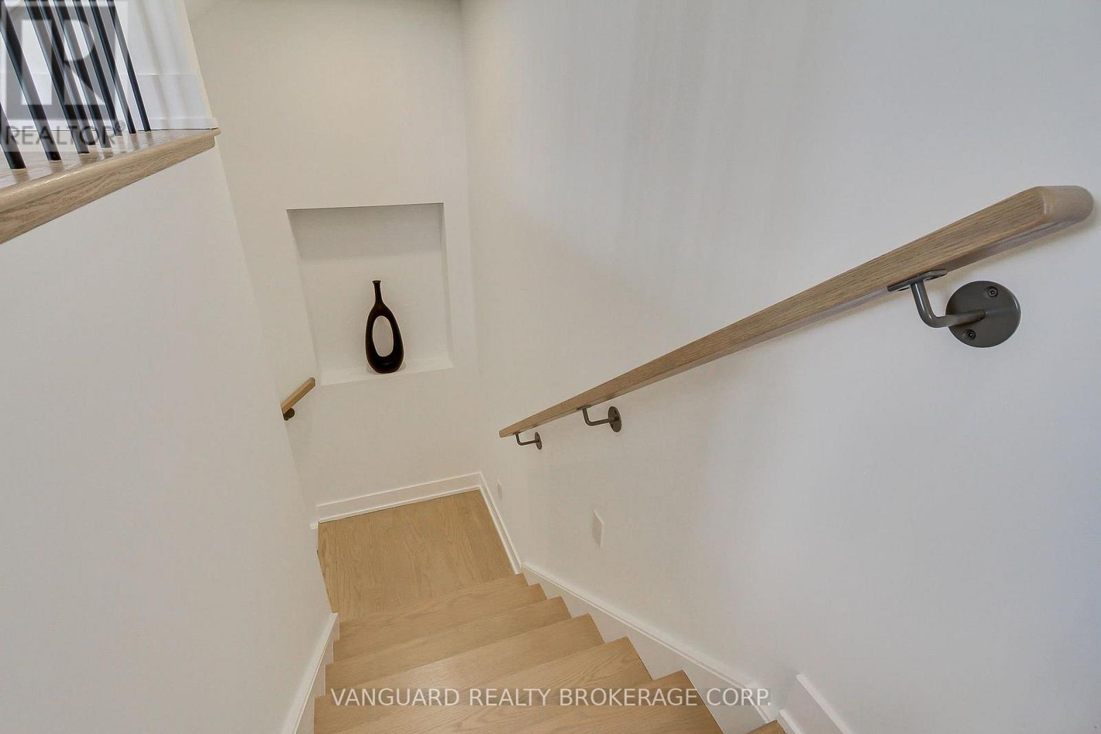 146 Landsbridge Street Property Photo 27