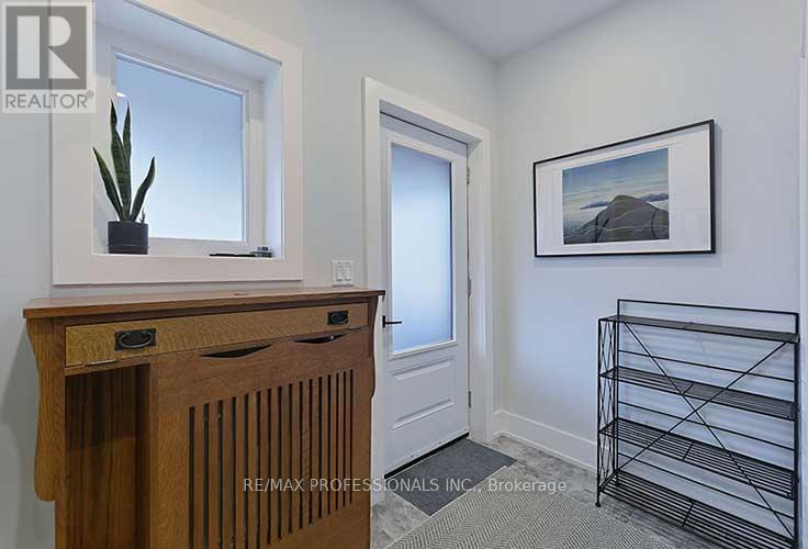 3rd Fl - 23 Radford Avenue Property Photo 2