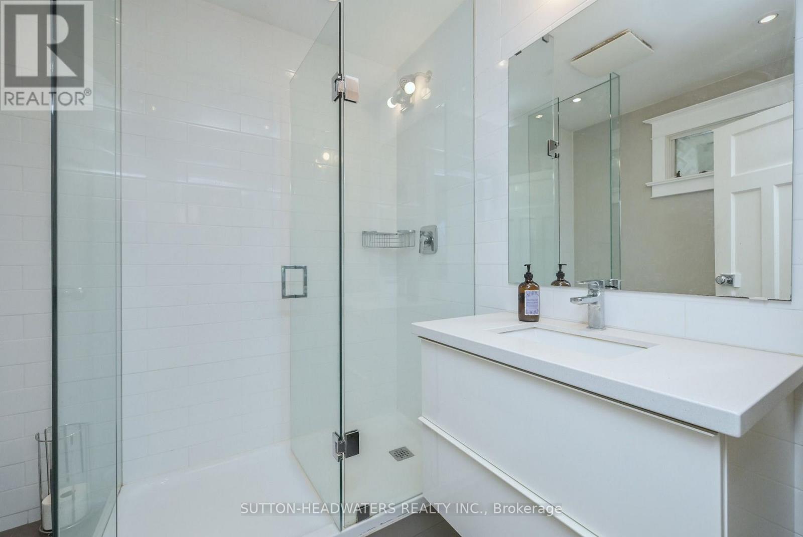 14427 Creditview Road Property Photo 16