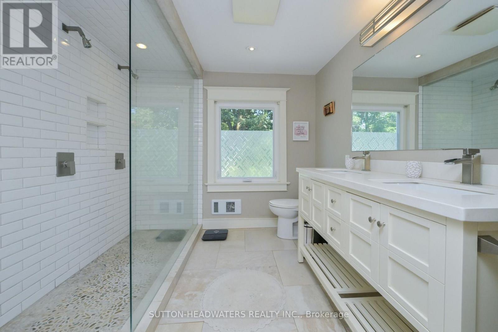 14427 Creditview Road Property Photo 21