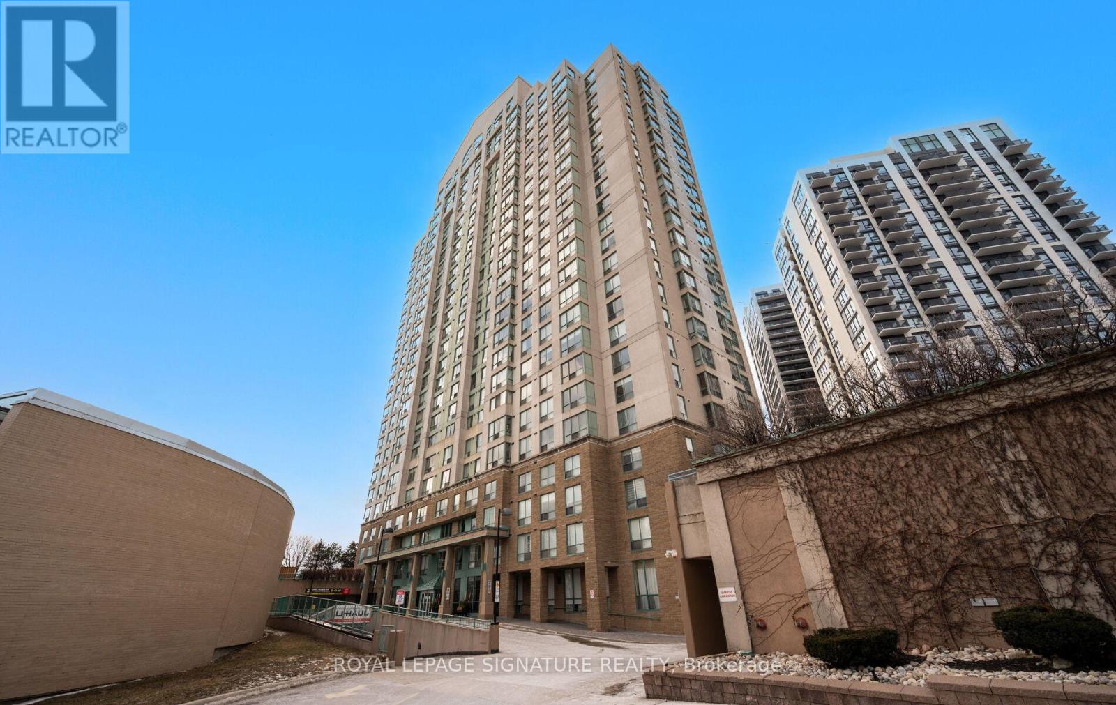 102 - 101 Subway Crescent Property Photo 1
