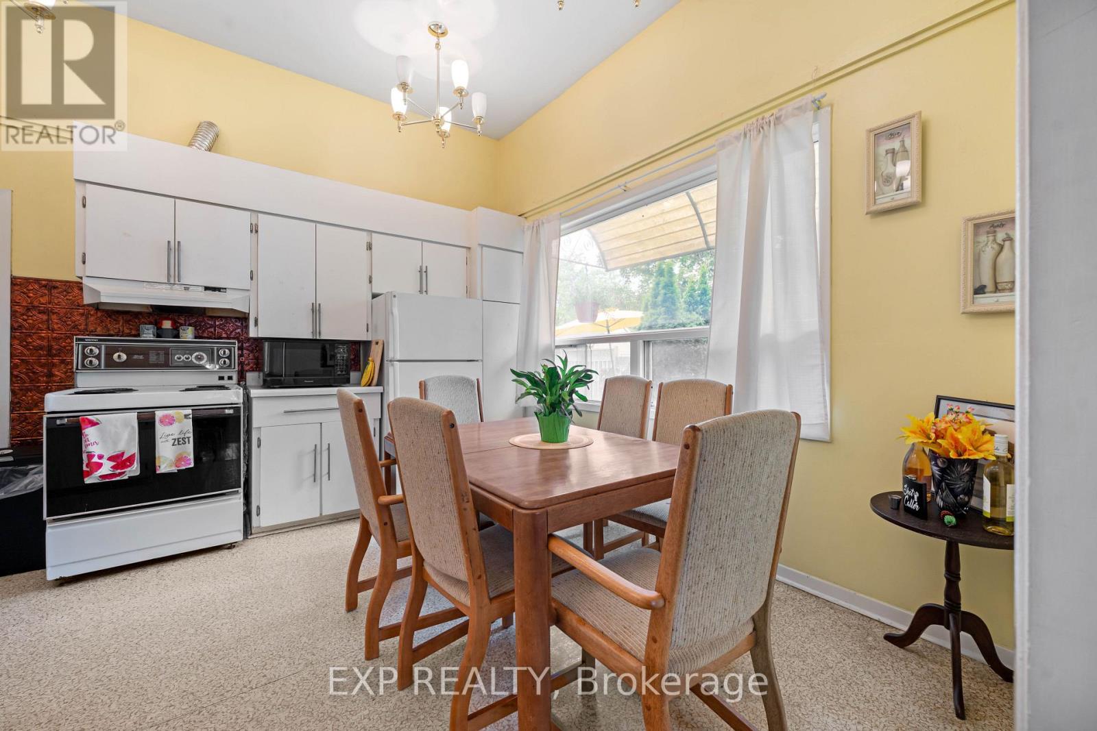 48 First Street Property Photo 6