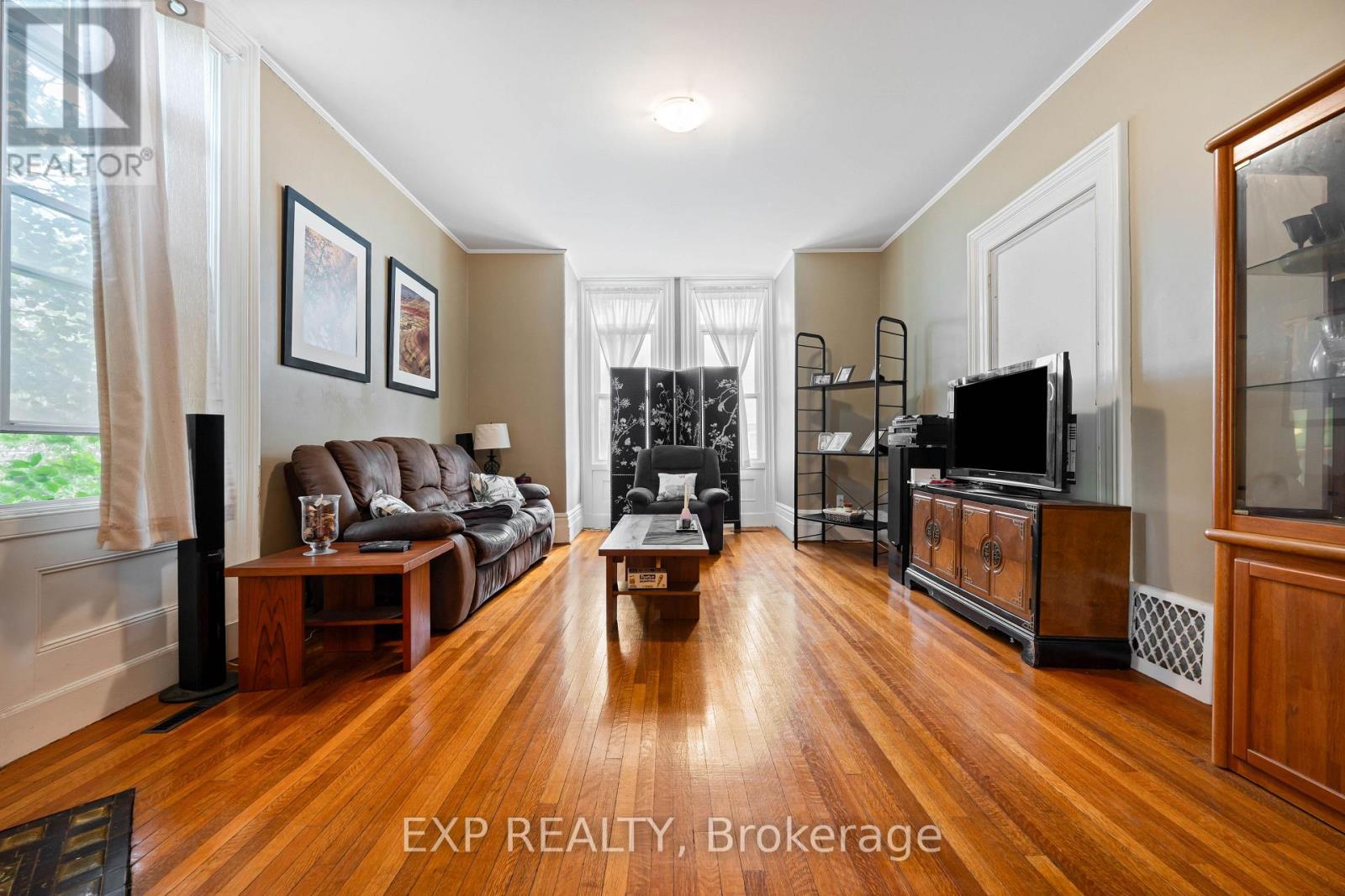 48 First Street Property Photo 9
