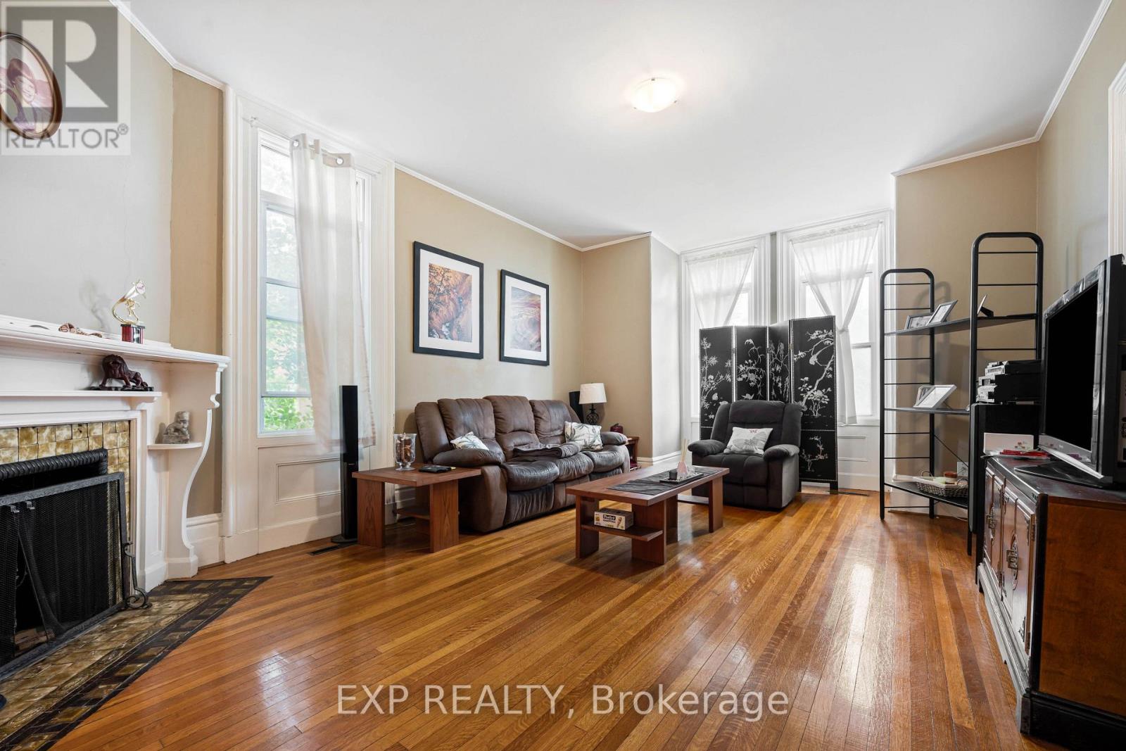 48 First Street Property Photo 10