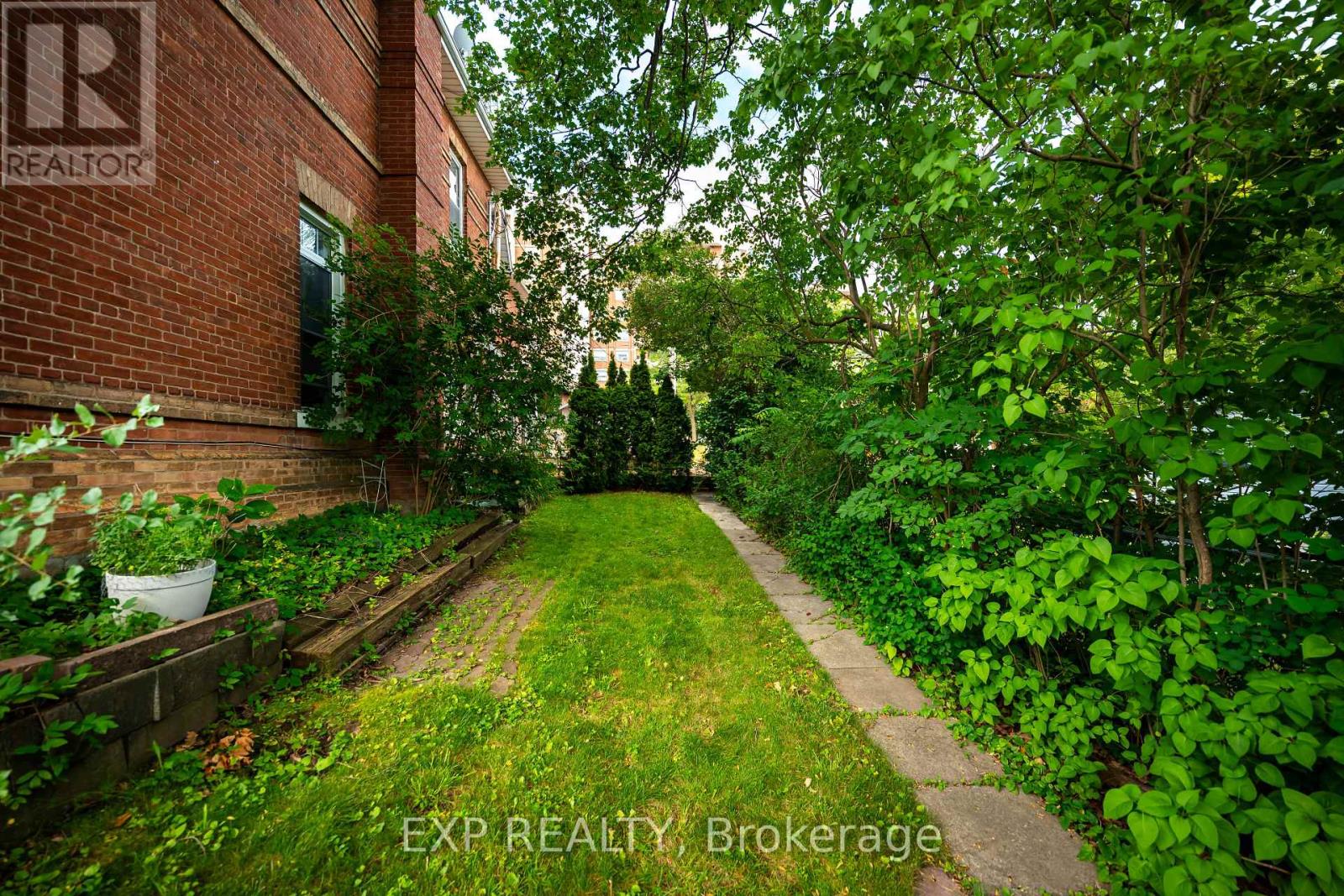 48 First Street Property Photo 31