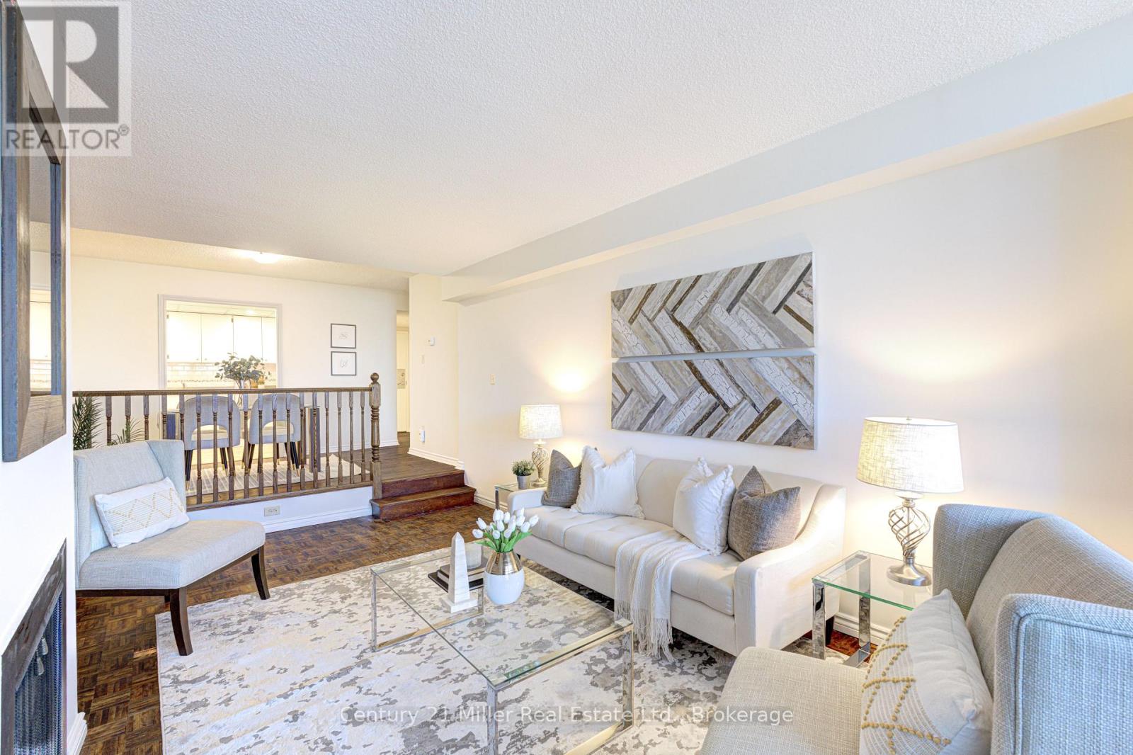 304 - 20 Speers Road Property Photo 10