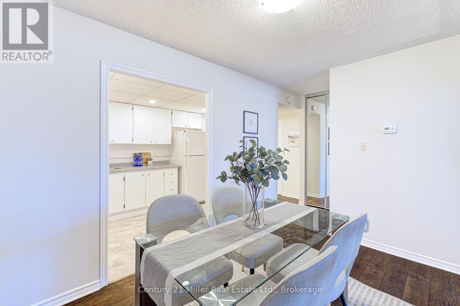 304 - 20 Speers Road Property Photo 13
