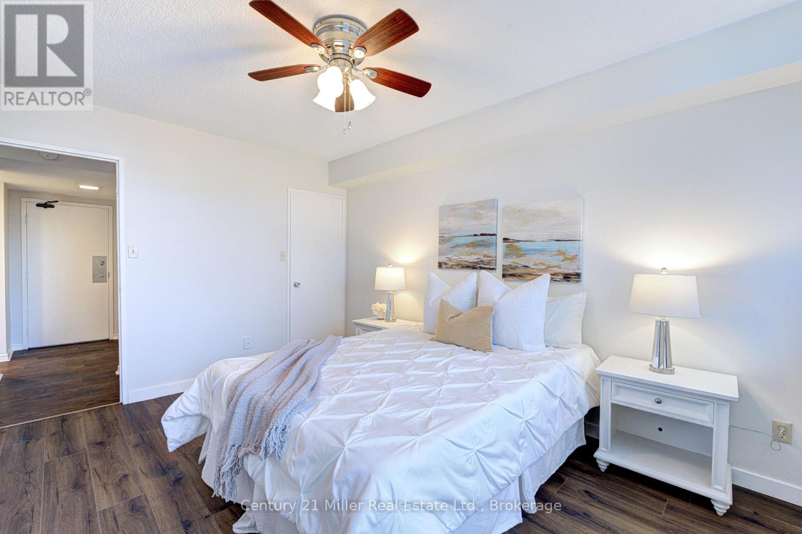 304 - 20 Speers Road Property Photo 15