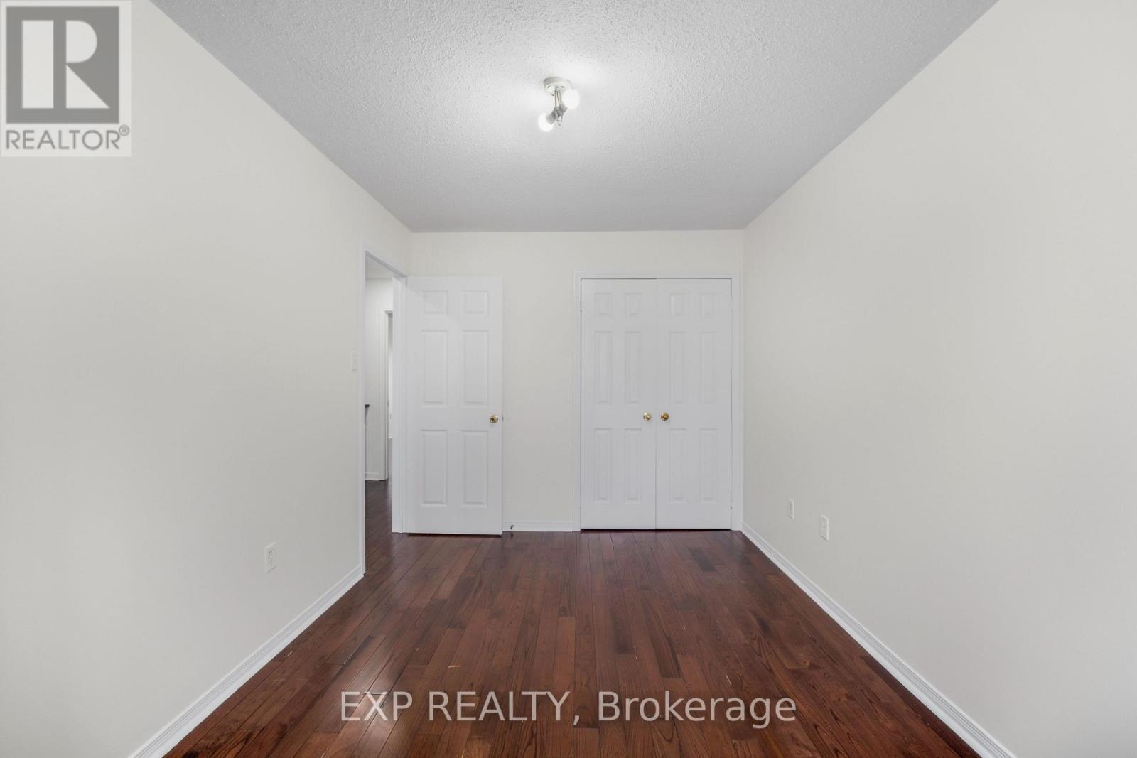 128 Olympia Crescent Property Photo 18
