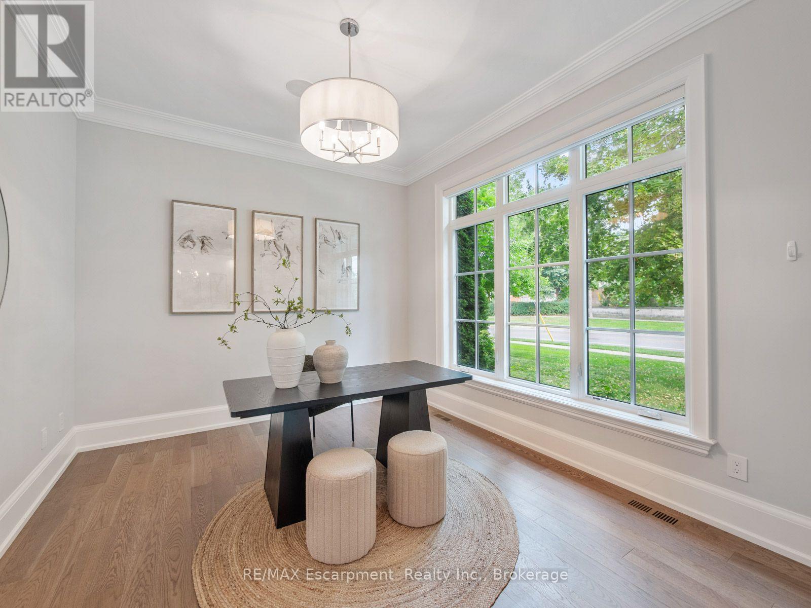1077 Bridge Road Property Photo 4
