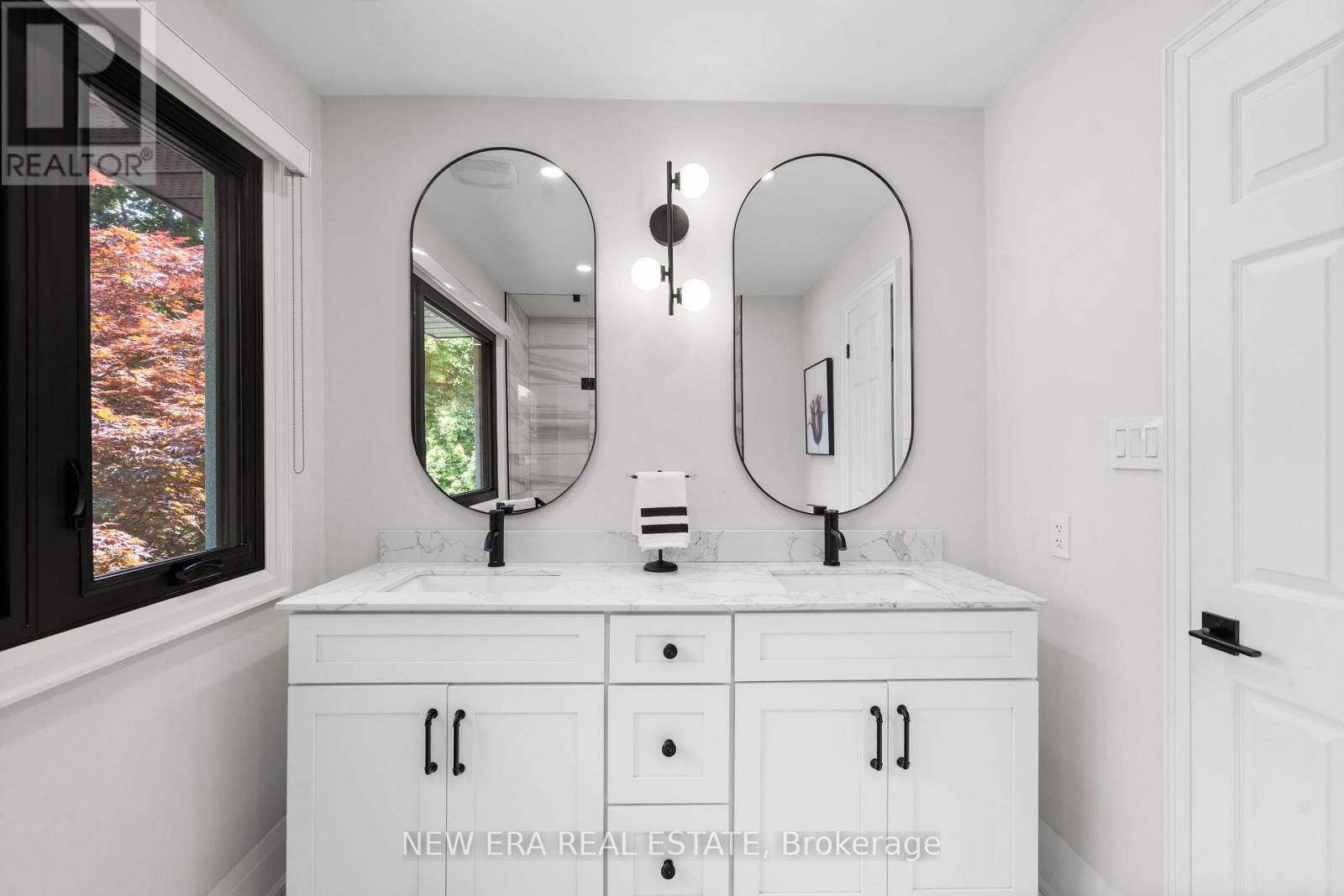 261 Pinetree Way Property Photo 23