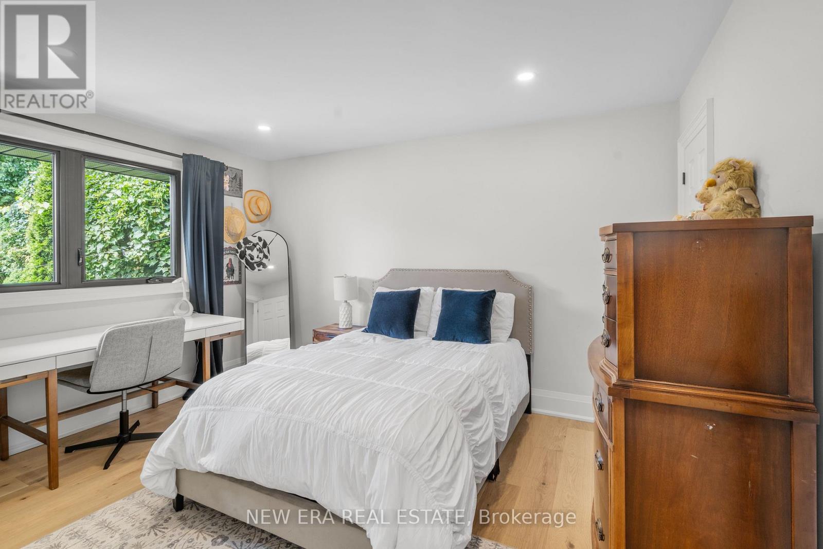 261 Pinetree Way Property Photo 29