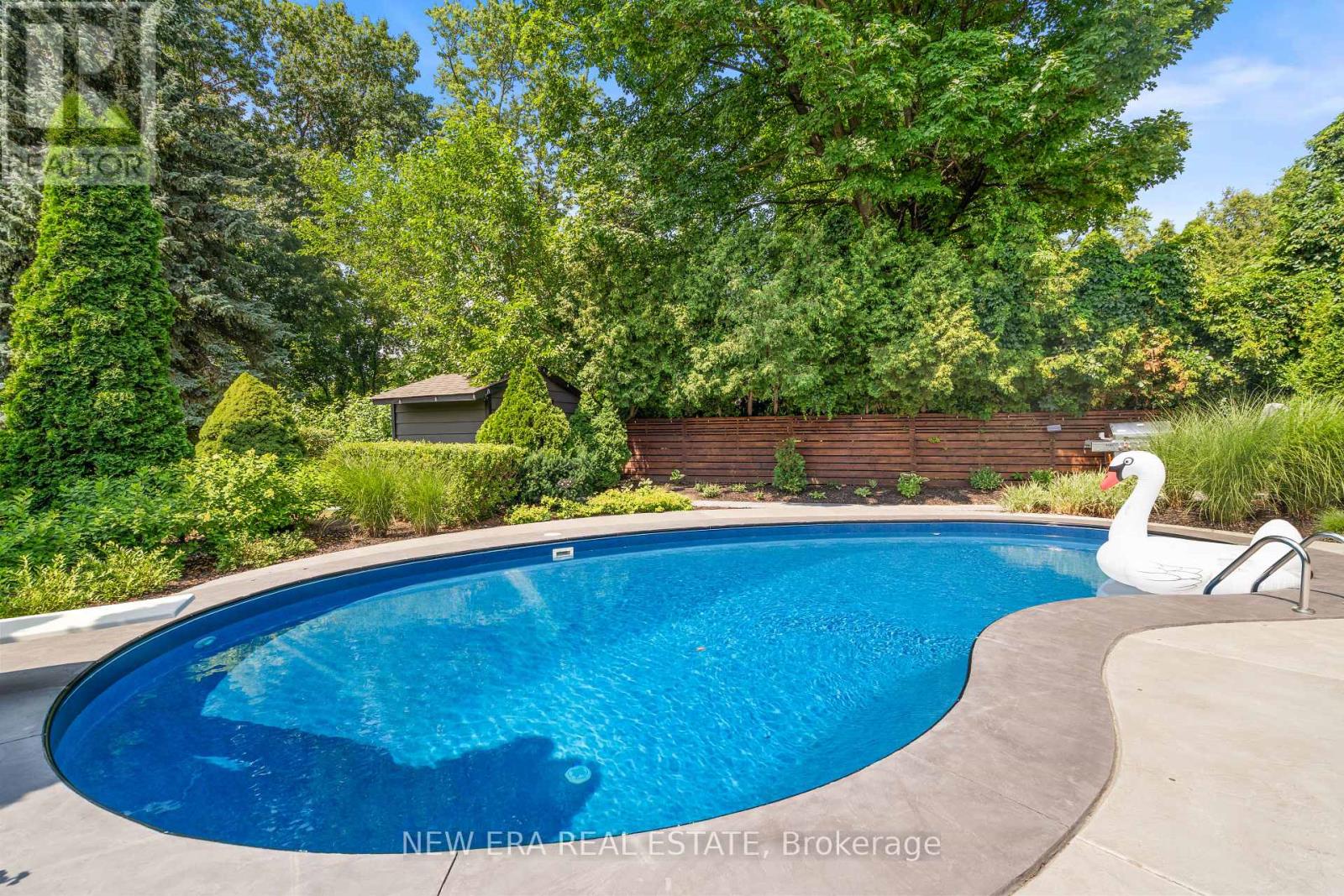 261 Pinetree Way Property Photo 41