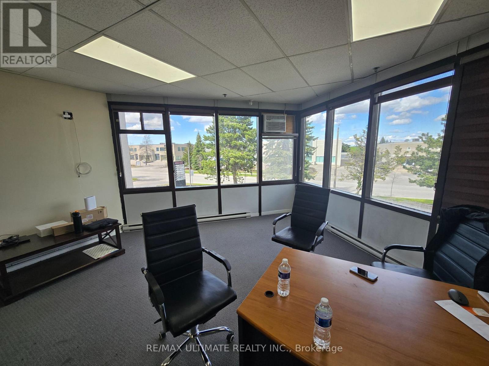A - 386 Deerhurst Drive Property Photo 20