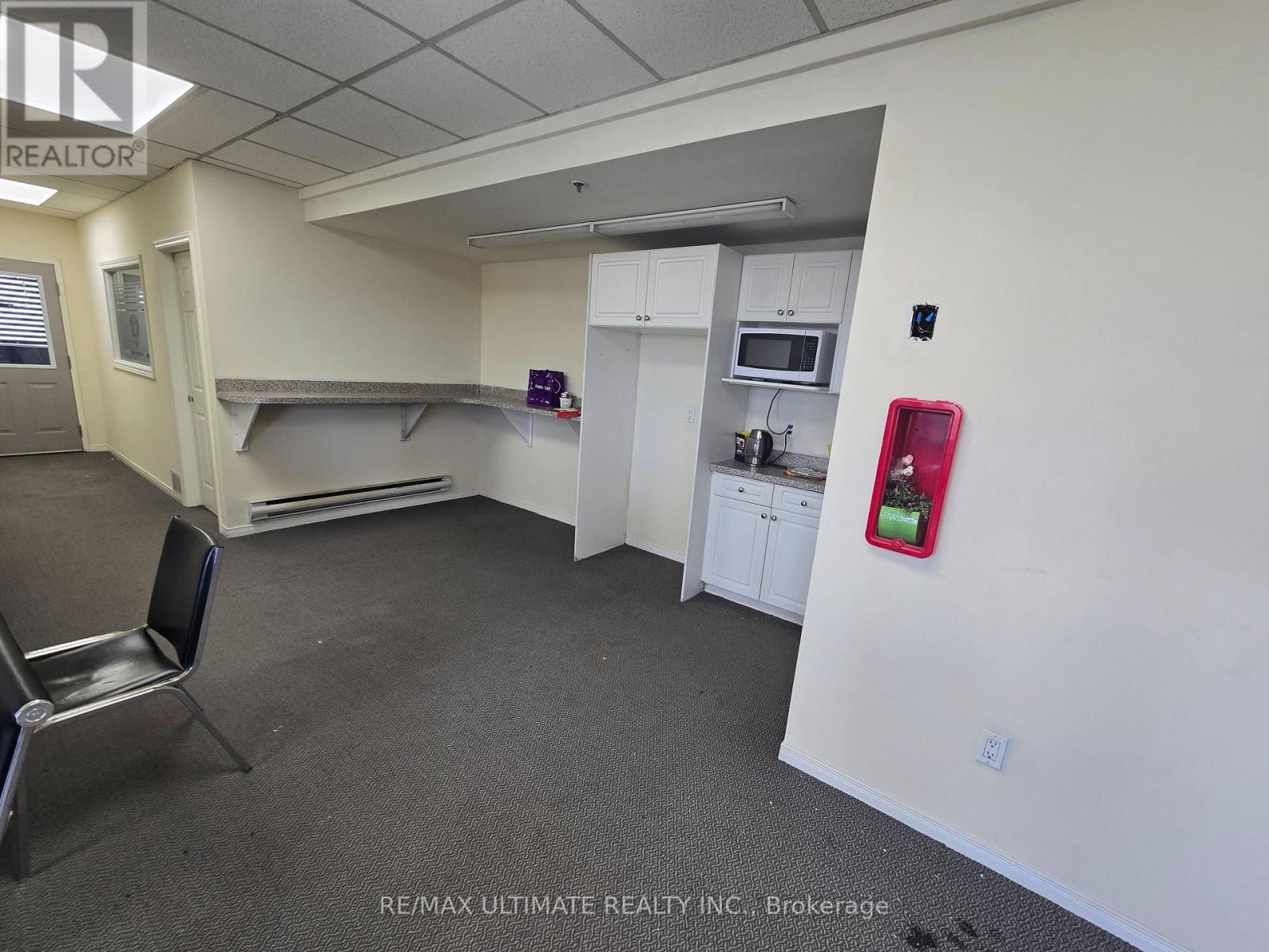 A - 386 Deerhurst Drive Property Photo 22