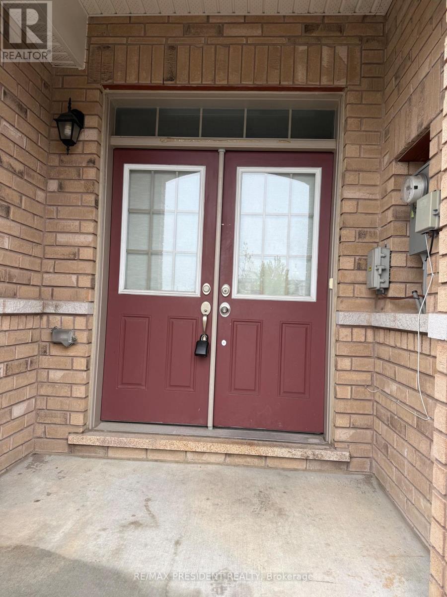 98 DAVENFIELD CIRCLE Property Photo 1