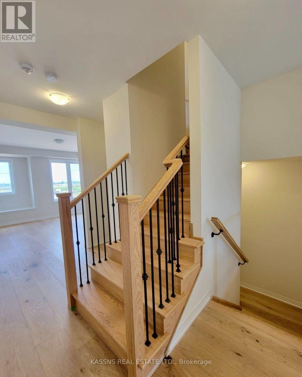 3305 Sixth Line Property Photo 10